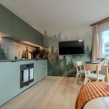 Collina Forest Design-studio By Vacations 아로사